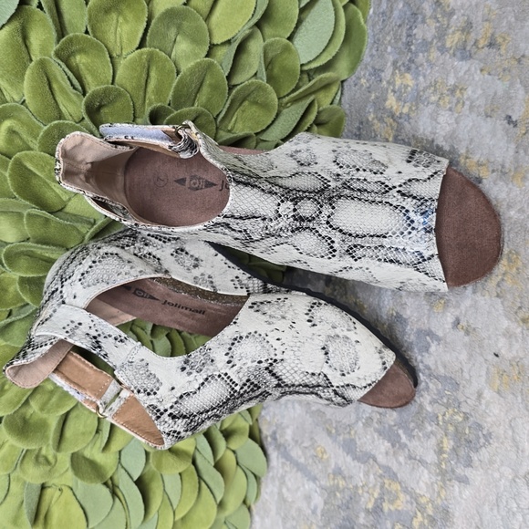 Jolimall Snakeskin Wedge - Picture 10 of 10